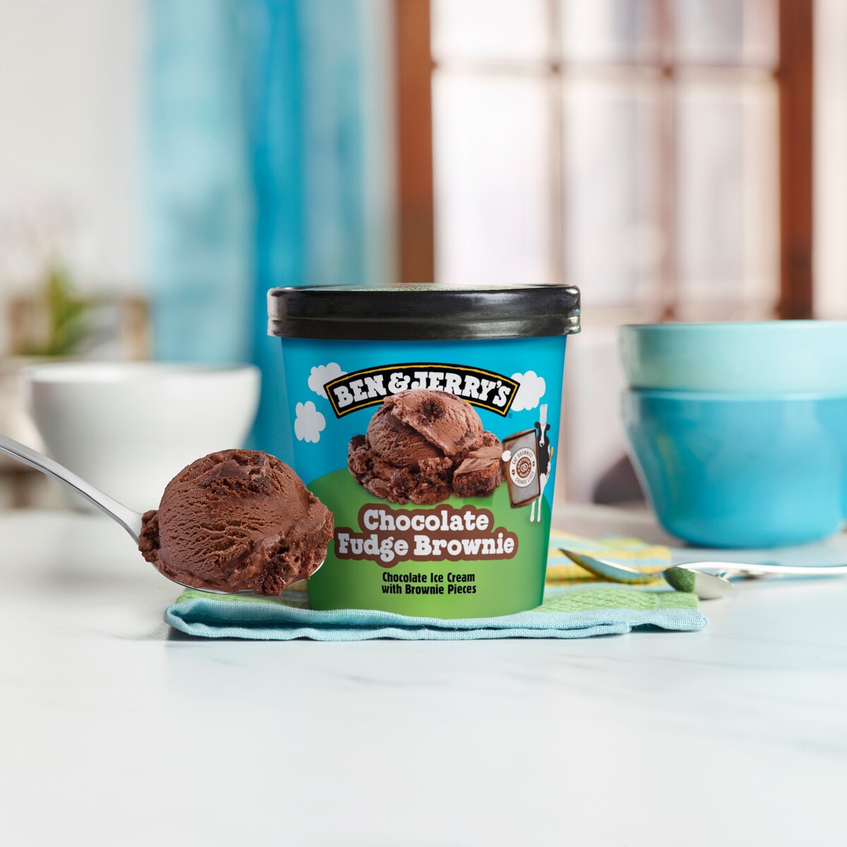 Chocolate Fudge Brownie Origineel ijs - Pint 3 / 5